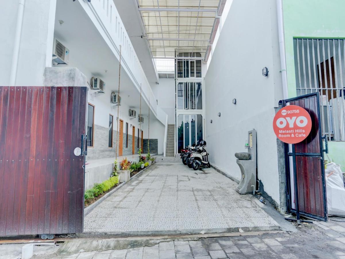 Oyo Flagship 90756 Melasti Hills Room & Cafe Ungasan Exterior foto